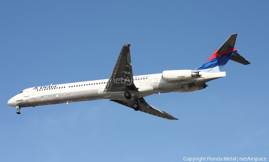 Delta Air Lines McDonnell Douglas MD-88 (N926DL) | Photo 302762