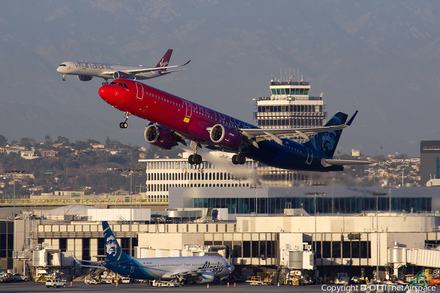 Alaska Airlines Airbus A321-253N (N926VA) | Photo 564783