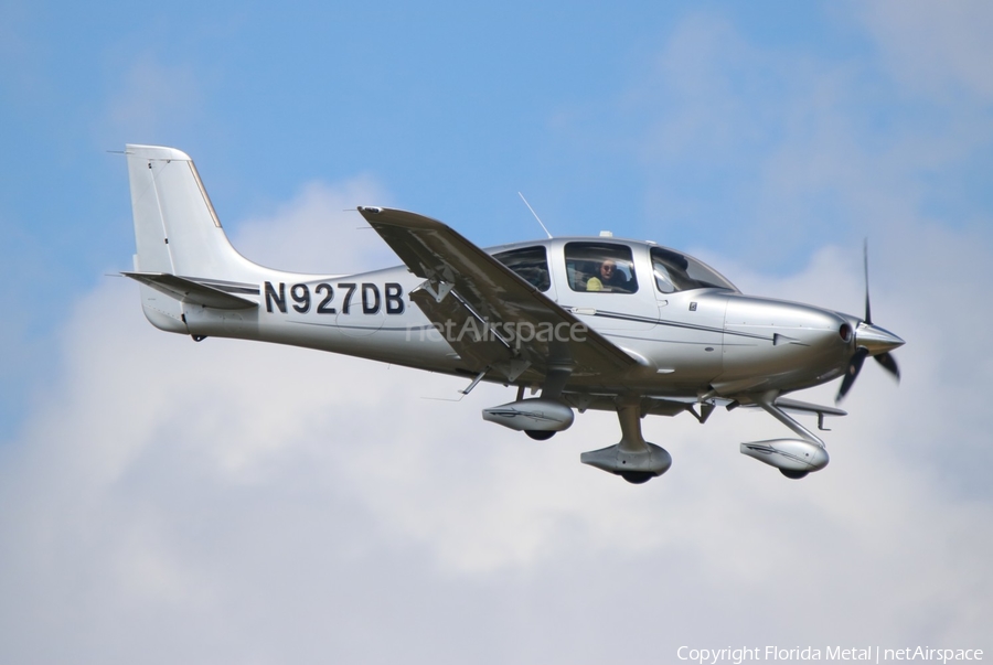 (Private) Cirrus SR22 G5 (N927DB) | Photo 321169