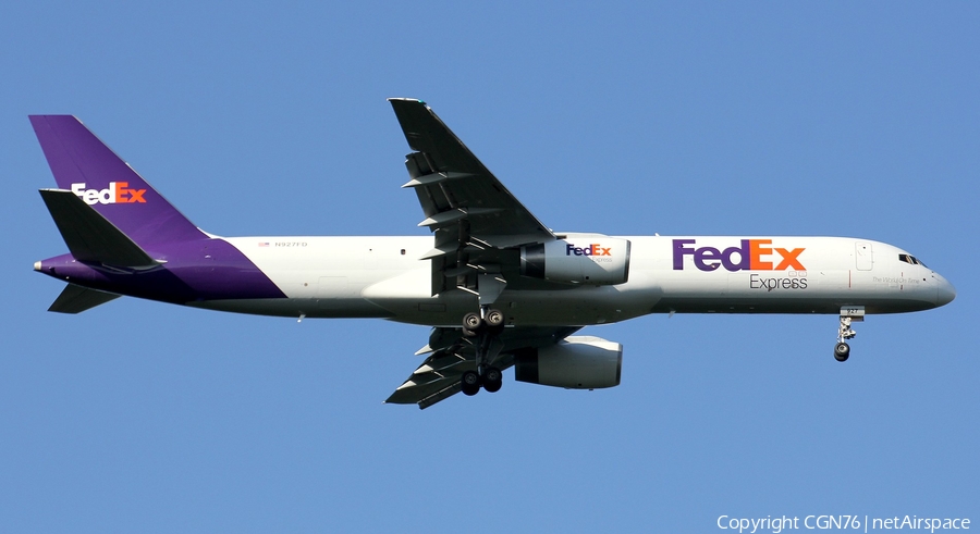 FedEx Boeing 757-204(SF) (N927FD) | Photo 514235