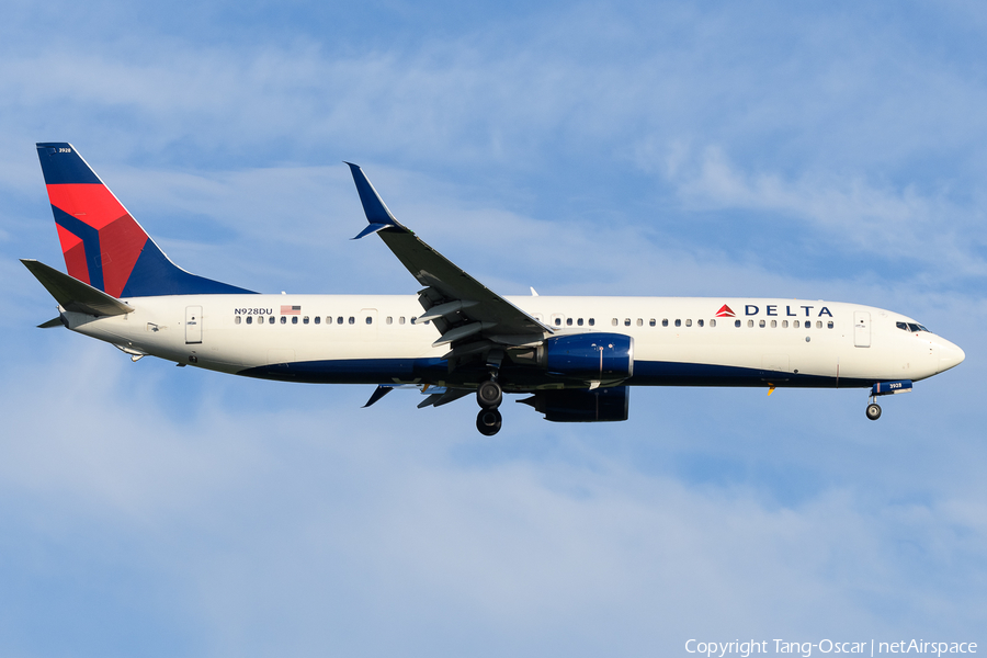 Delta Air Lines Boeing 737-932(ER) (N928DU) | Photo 543382
