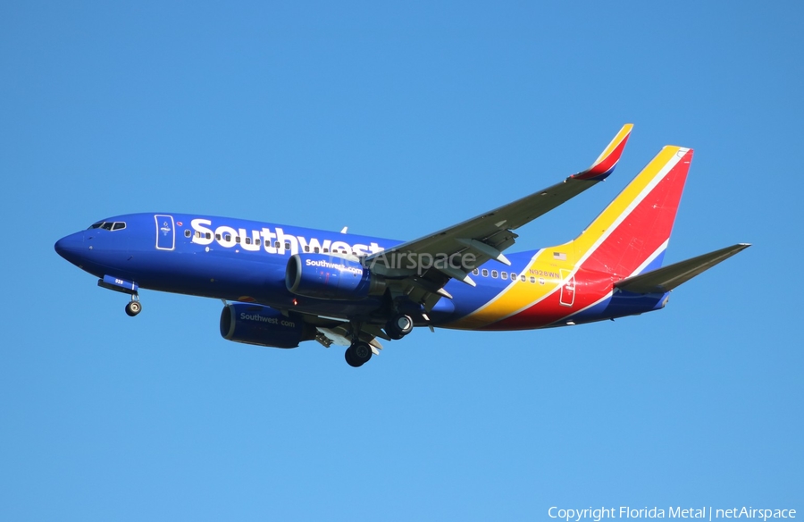 Southwest Airlines Boeing 737-7H4 (N928WN) | Photo 321285