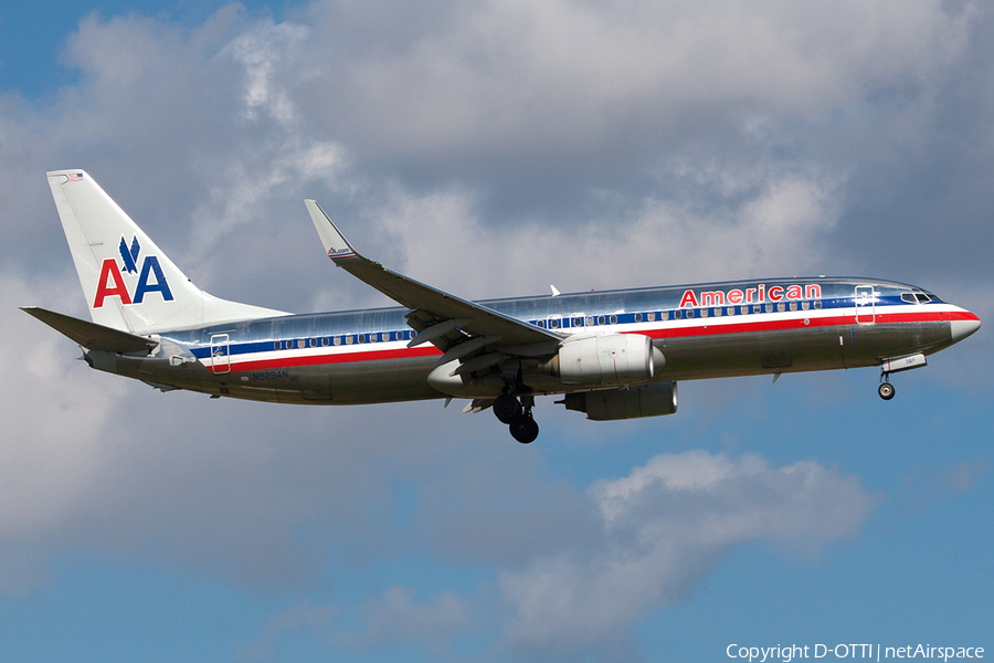 American Airlines Boeing 737-823 (N929AN) | Photo 215035