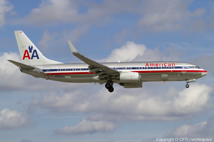 American Airlines Boeing 737-823 (N929AN) | Photo 421676
