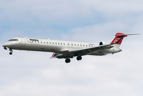 Northwest Airlink (Mesaba Airlines) Bombardier CRJ-900LR (N929XJ) at  Minneapolis - St. Paul International, United States