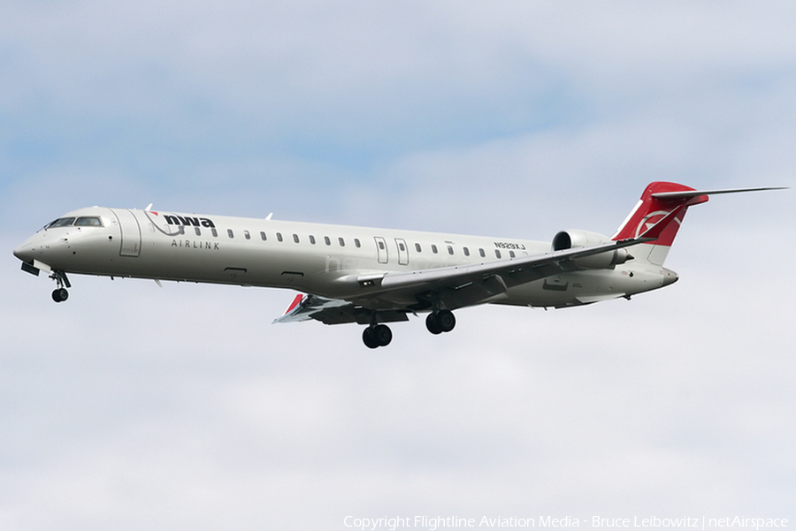 Northwest Airlink (Mesaba Airlines) Bombardier CRJ-900LR (N929XJ) | Photo 171292