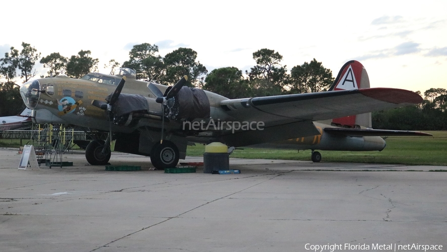 Collings Foundation Boeing B-17G Flying Fortress (N93012) | Photo 351481