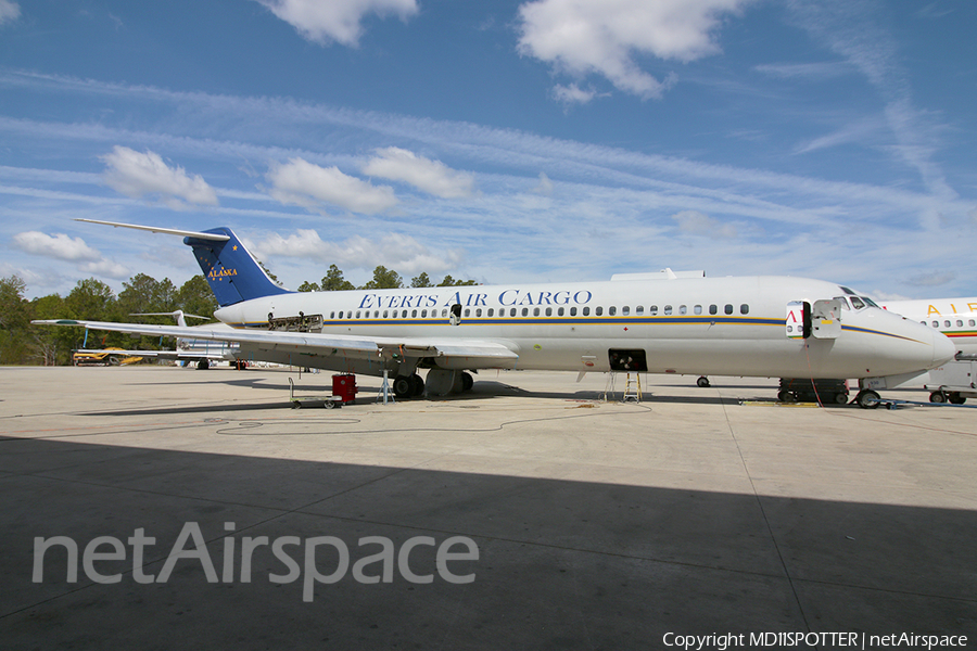 Everts Air Cargo McDonnell Douglas DC-9-33(F) (N930CE) | Photo 181125