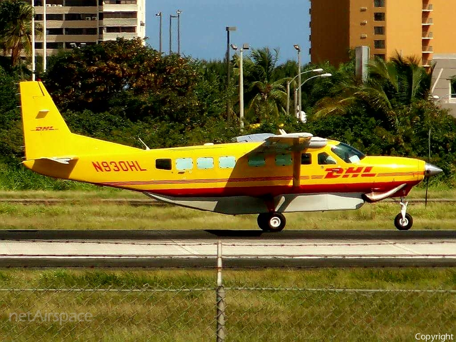 DHL (Kingfisher Air Services) Cessna 208B Super Cargomaster (N930HL) | Photo 261683
