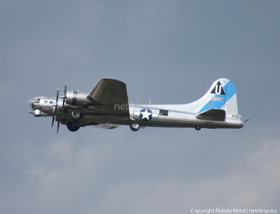 Commemorative Air Force Boeing B-17G Flying Fortress (N9323Z) | Photo 304419