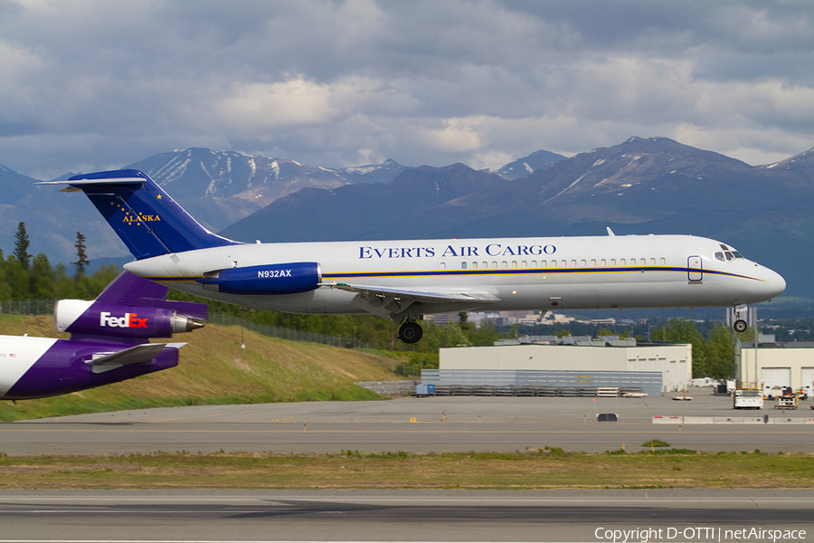 Everts Air Cargo McDonnell Douglas DC-9-33(F) (N932AX) | Photo 361424