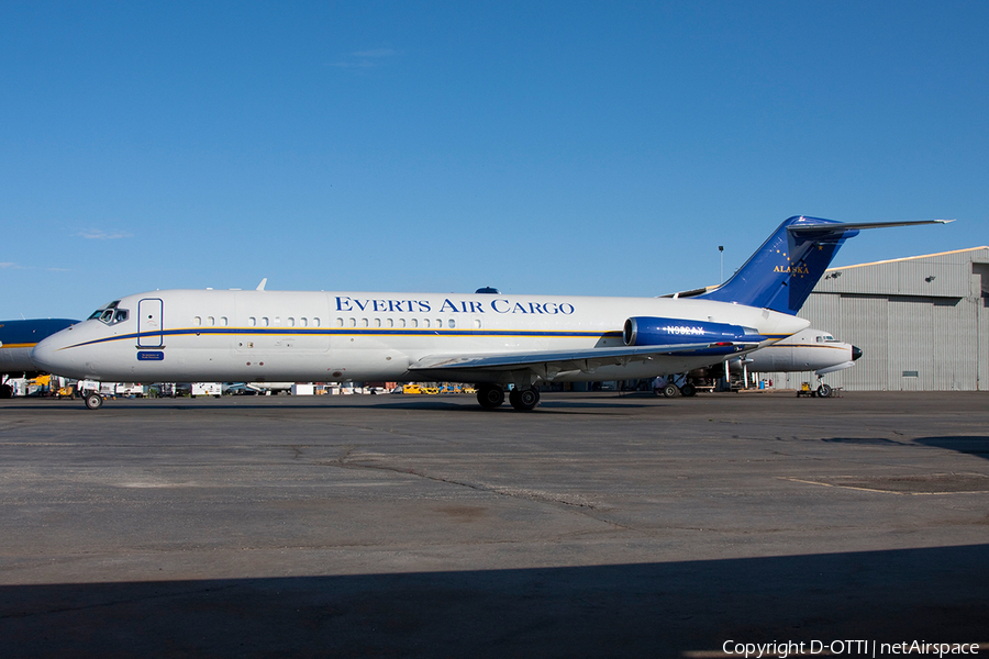 Everts Air Cargo McDonnell Douglas DC-9-33(F) (N932AX) | Photo 360554