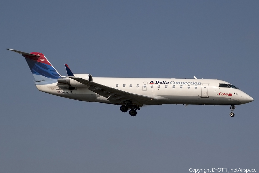 Delta Connection (Comair) Bombardier CRJ-100ER (N932CA) | Photo 175499
