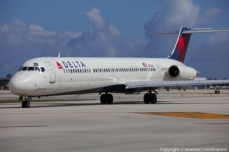 Delta Air Lines McDonnell Douglas MD-88 (N932DL) | Photo 218466