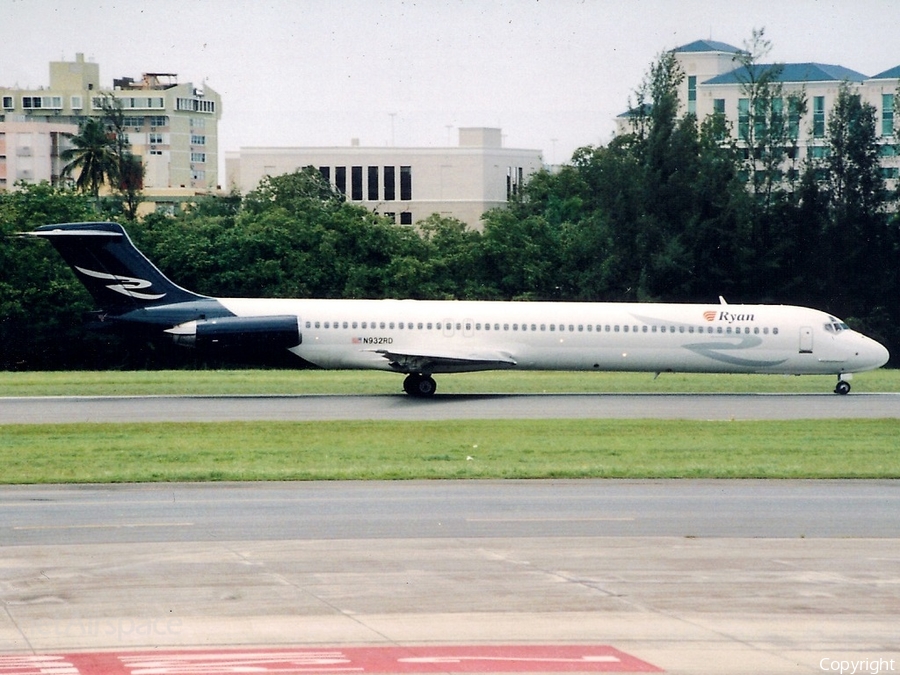 Ryan International Airlines McDonnell Douglas MD-82 (N932RD) | Photo 77381