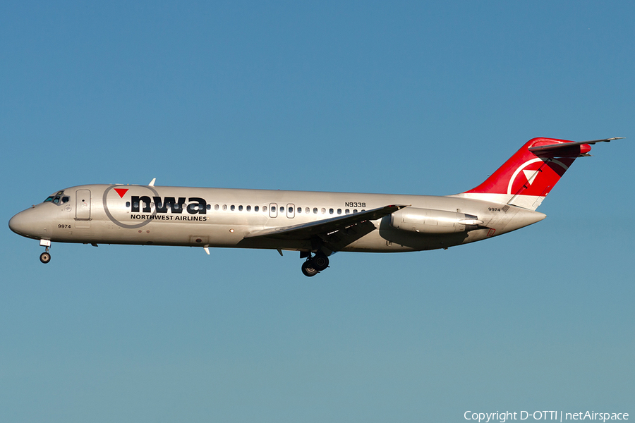 Northwest Airlines McDonnell Douglas DC-9-31 (N9338) | Photo 190098