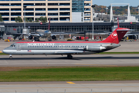 Northwest Airlines McDonnell Douglas DC-9-31 (N9339) at  Minneapolis - St. Paul International, United States