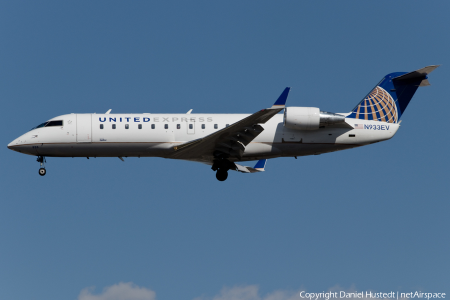 United Express (SkyWest Airlines) Bombardier CRJ-200ER (N933EV) | Photo 446848