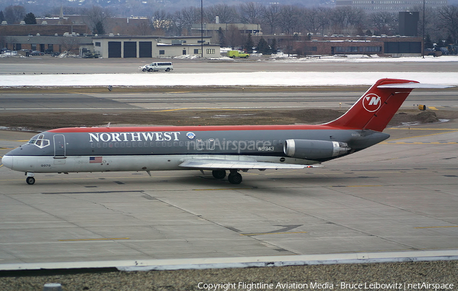 Northwest Airlines McDonnell Douglas DC-9-31 (N9343) | Photo 182566