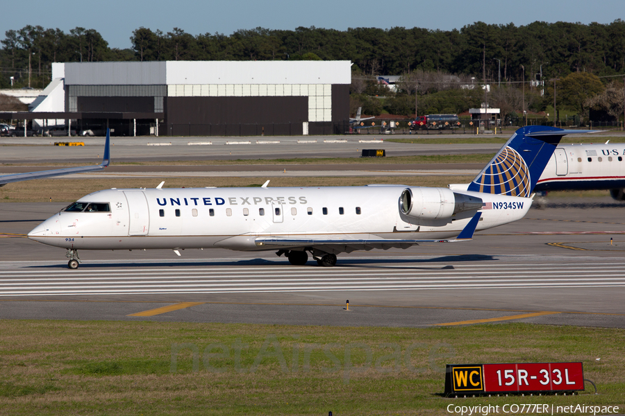 United Express (SkyWest Airlines) Bombardier CRJ-200LR (N934SW) | Photo 42873