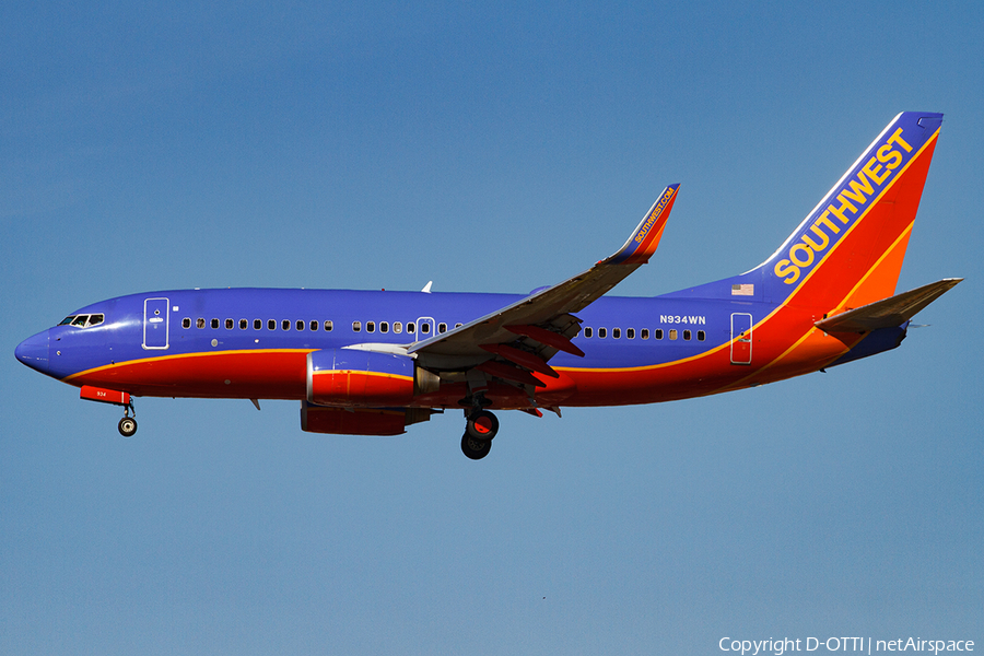 Southwest Airlines Boeing 737-7H4 (N934WN) | Photo 471183