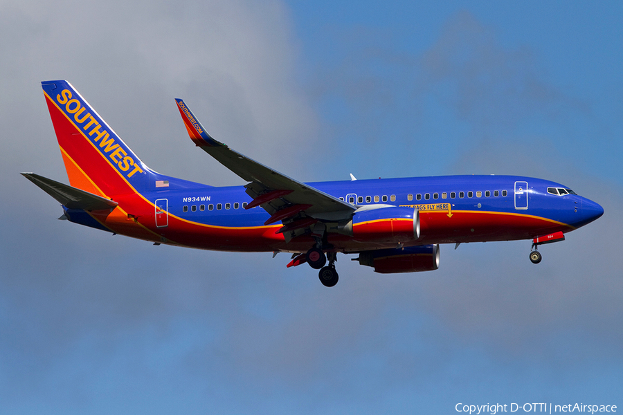 Southwest Airlines Boeing 737-7H4 (N934WN) | Photo 363670