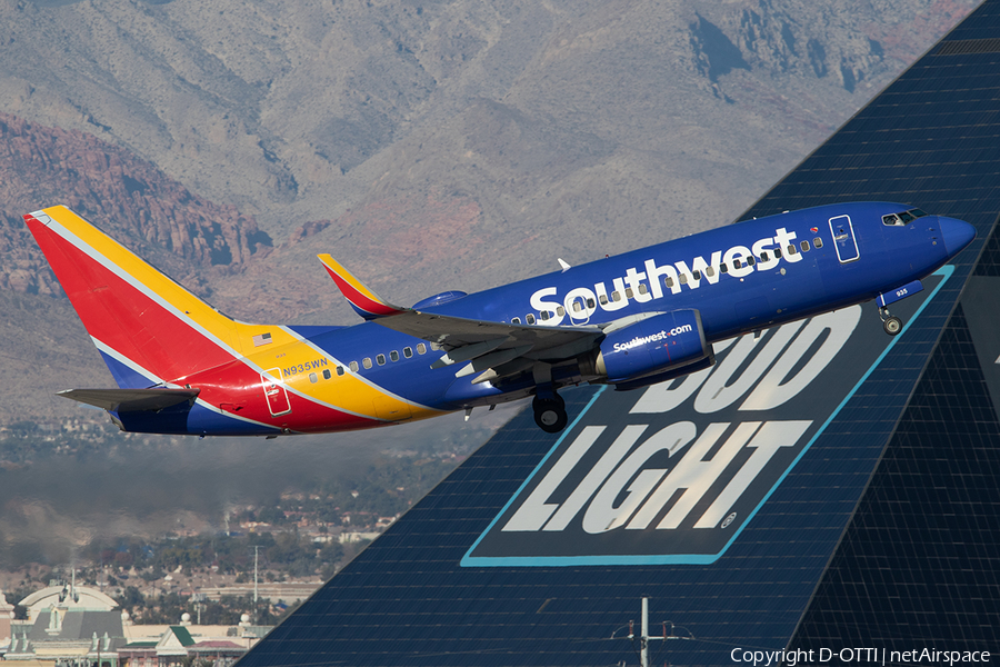 Southwest Airlines Boeing 737-7H4 (N935WN) | Photo 550025