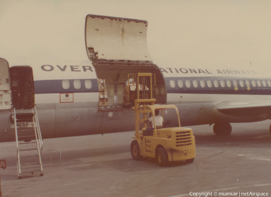 Overseas National Airways McDonnell Douglas DC-9-33(CF) (N937F) | Photo 42845