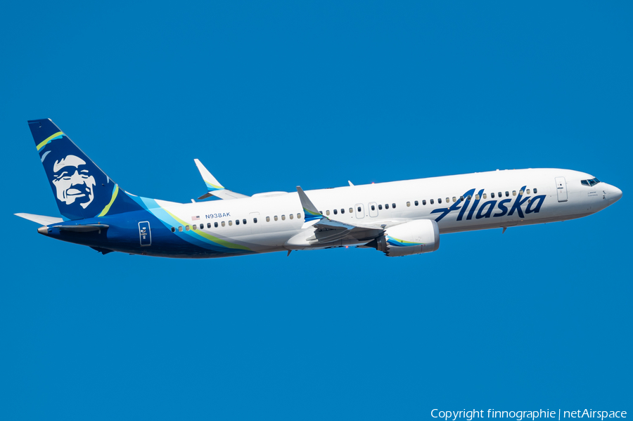 Alaska Airlines Boeing 737-9 MAX (N938AK) | Photo 650714