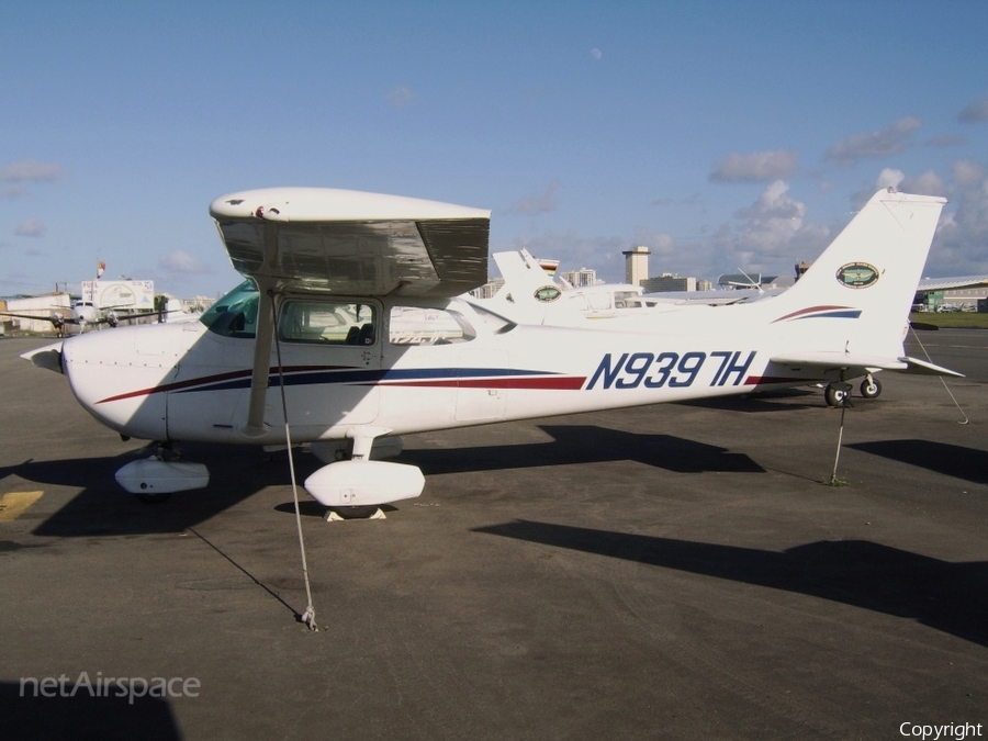Isla Grande Flying School Cessna 172M Skyhawk (N9397H) | Photo 469265