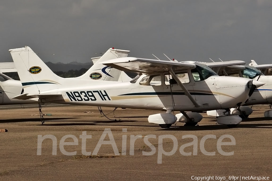 Isla Grande Flying School Cessna 172M Skyhawk (N9397H) | Photo 67973