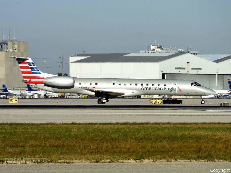 American Eagle Embraer ERJ-145LR (N939AE) | Photo 76199