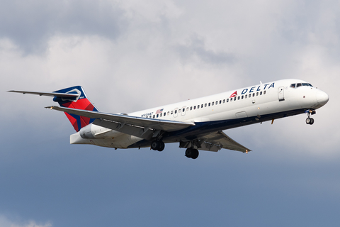 Delta Air Lines Boeing 717-2BD (N939AT) at  Newark - Liberty International, United States