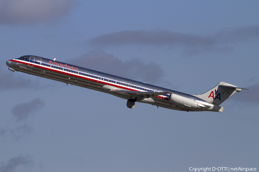 American Airlines McDonnell Douglas MD-83 (N9402W) | Photo 333354