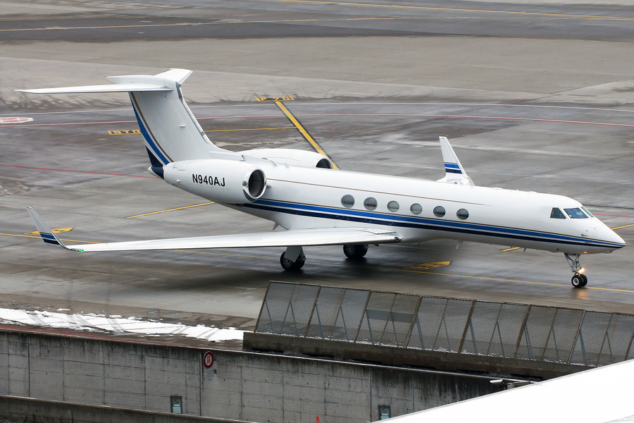 (Private) Gulfstream G-V (N940AJ) | Photo 279091