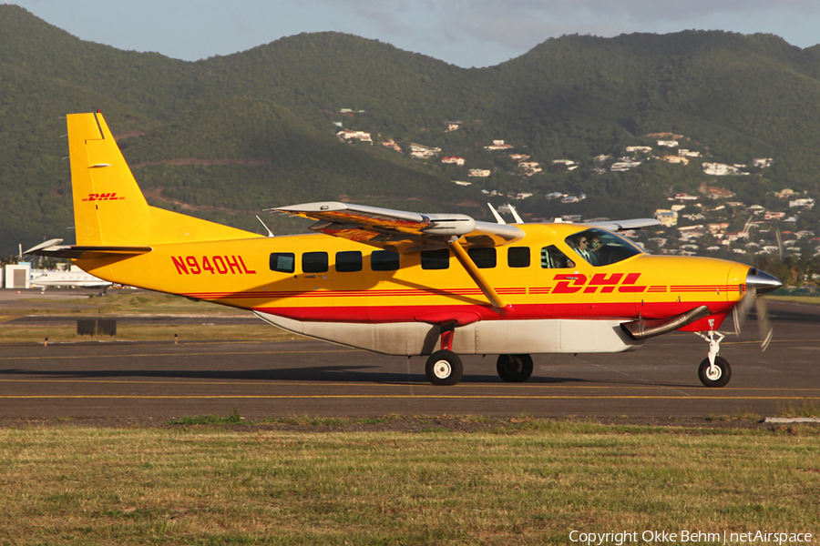 DHL (Kingfisher Air Services) Cessna 208B Super Cargomaster (N940HL) | Photo 36410