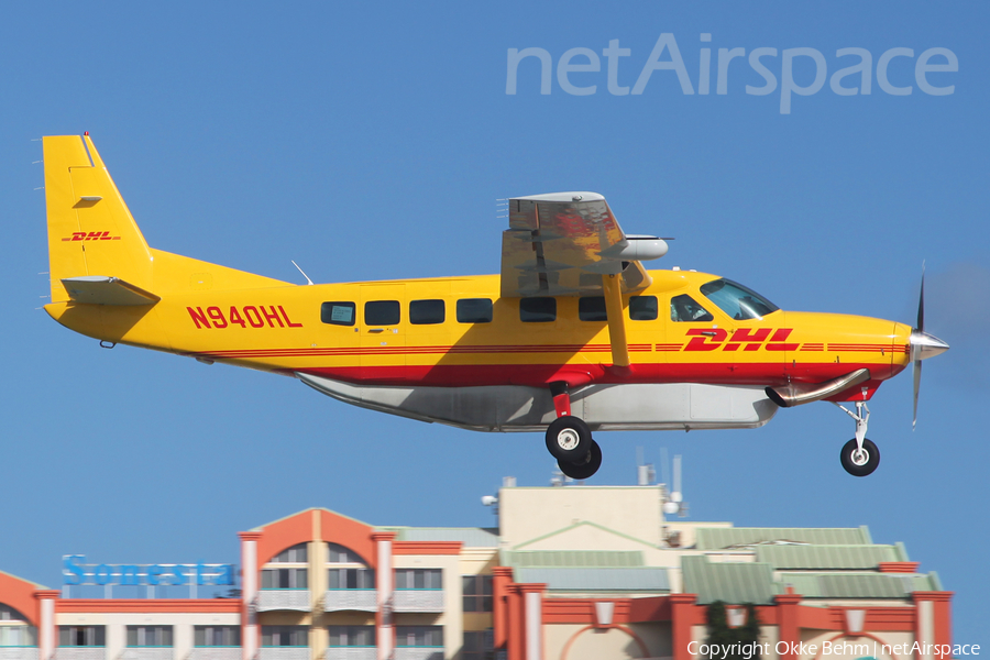 DHL (Kingfisher Air Services) Cessna 208B Super Cargomaster (N940HL) | Photo 70416
