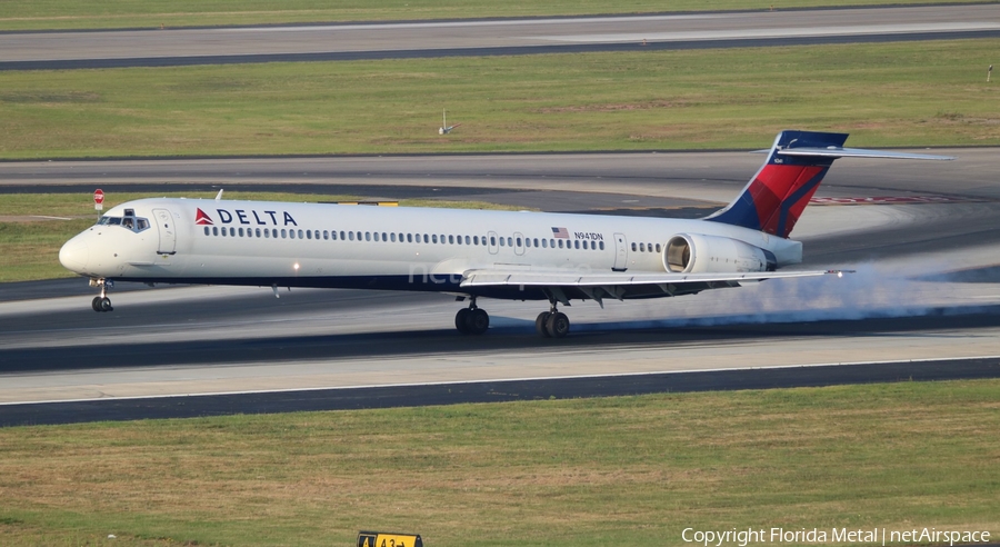 Delta Air Lines McDonnell Douglas MD-90-30 (N941DN) | Photo 321748