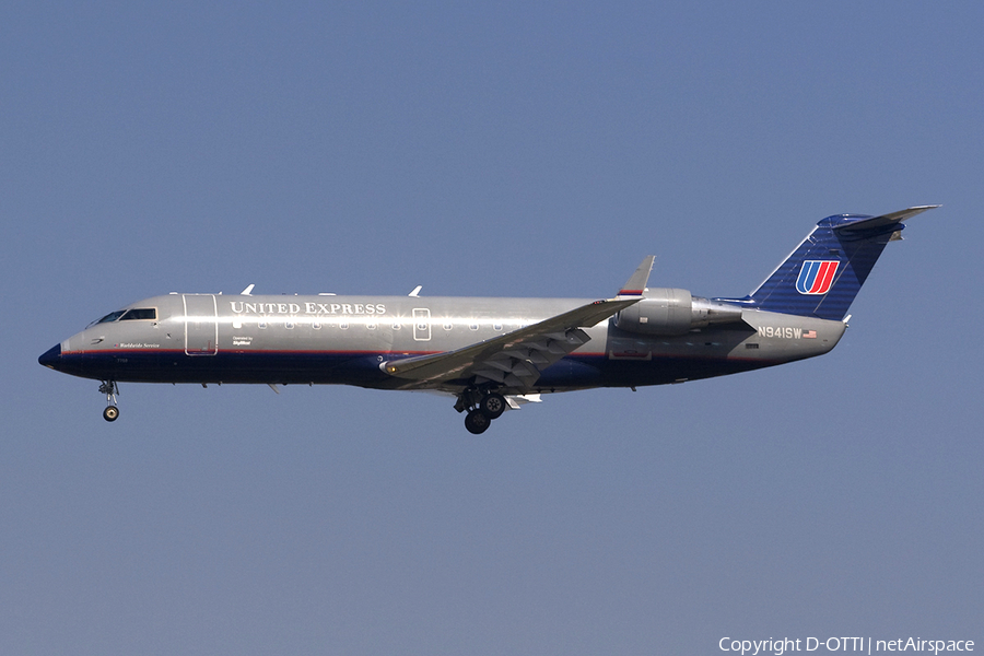 United Express (SkyWest Airlines) Bombardier CRJ-200LR (N941SW) | Photo 279438