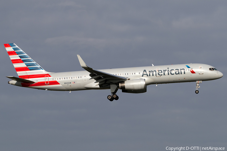 American Airlines Boeing 757-2B7 (N941UW) | Photo 529488