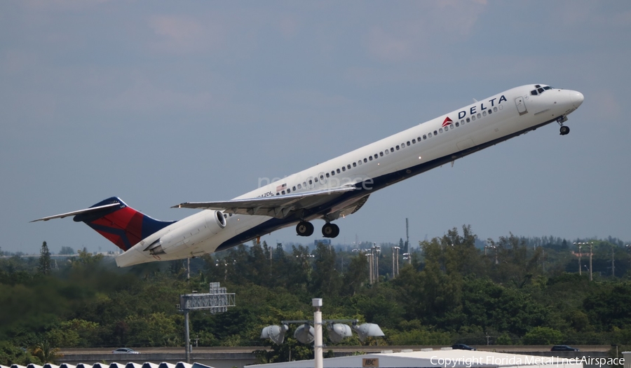 Delta Air Lines McDonnell Douglas MD-88 (N942DL) | Photo 321757