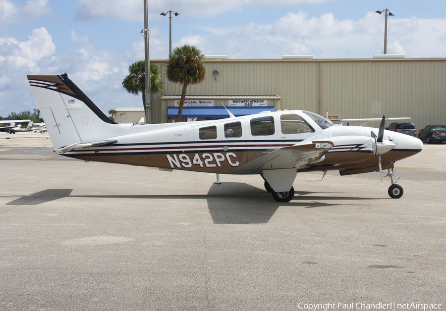 (Private) Beech G58 Baron (N942PC) | Photo 493000