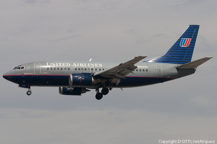 United Airlines Boeing 737-522 (N942UA) | Photo 185309