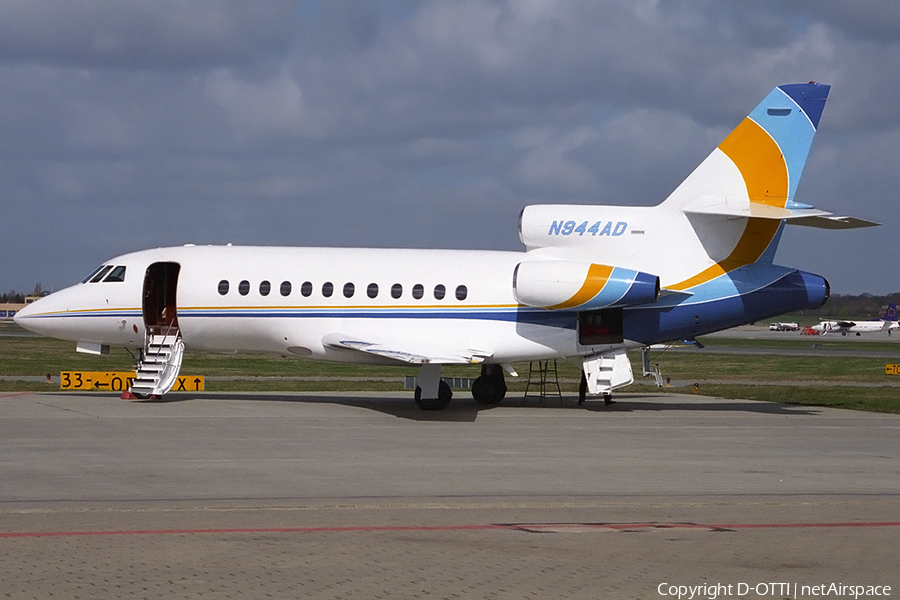 (Private) Dassault Falcon 900 (N944AD) | Photo 182734