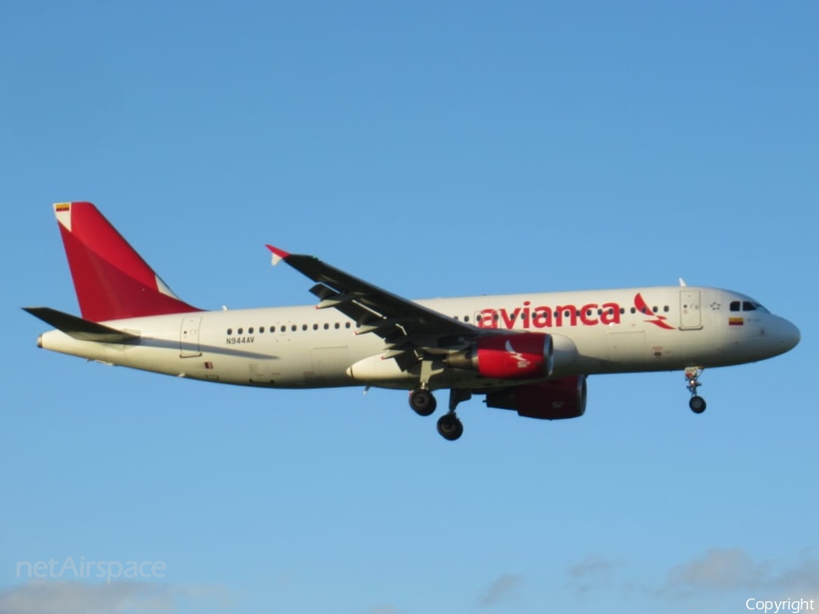 Avianca Airbus A320-214 (N944AV) | Photo 660917