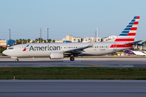 American Airlines Boeing 737-823 (N944NN) at  Miami - International, United States