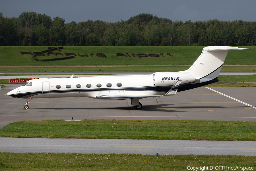 (Private) Gulfstream G-V-SP (G550) (N945TM) | Photo 347883