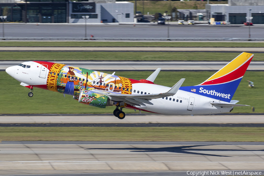 Southwest Airlines Boeing 737-7H4 (N945WN) | Photo 404625