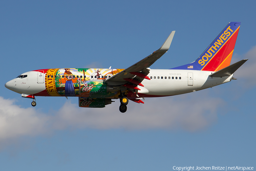 Southwest Airlines Boeing 737-7H4 (N945WN) | Photo 38178