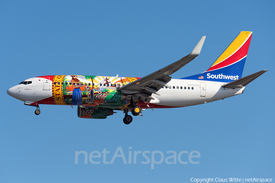 Southwest Airlines Boeing 737-7H4 (N945WN) | Photo 354714